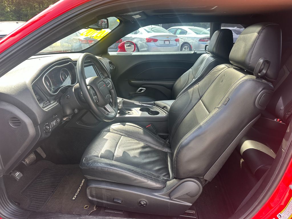 2015 Dodge Challenger SXT PLUS photo