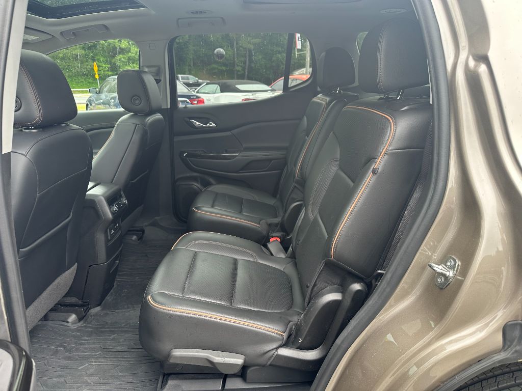 2022 GMC Acadia AT4 photo