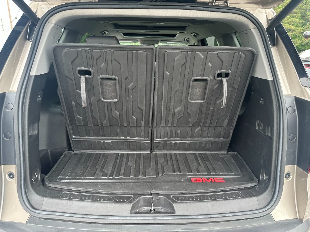 2022 GMC Acadia AT4 photo