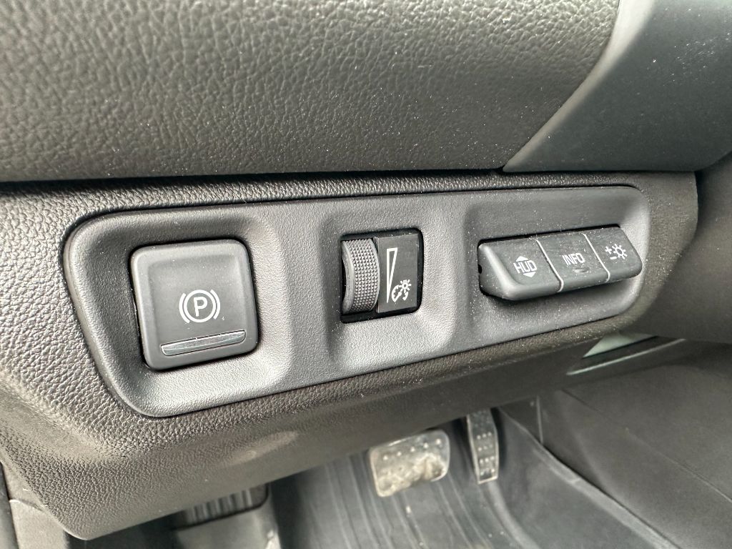 2022 GMC Acadia AT4 photo