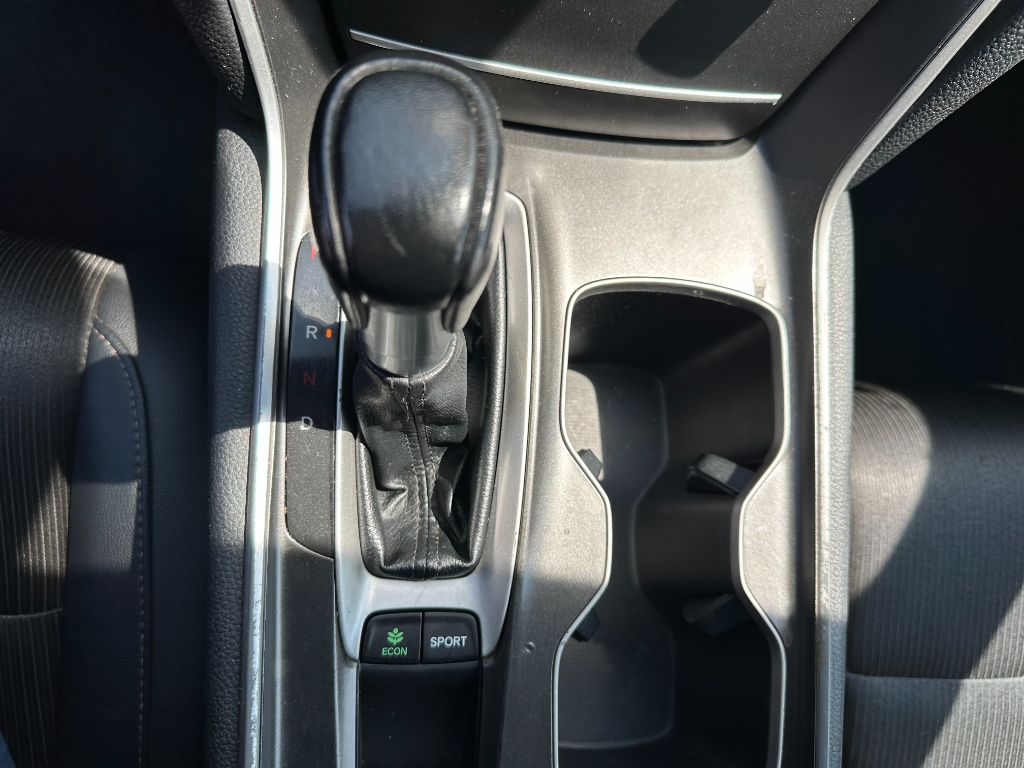 2020 Honda Accord SPORT photo