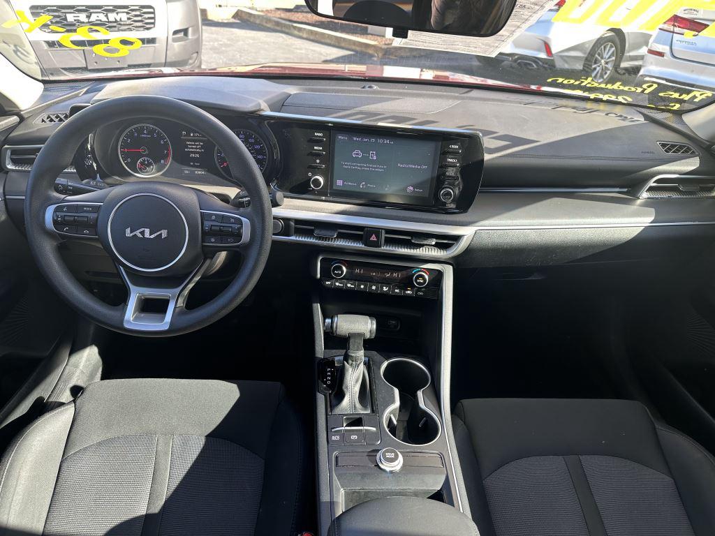 2023 Kia K5 LXS photo