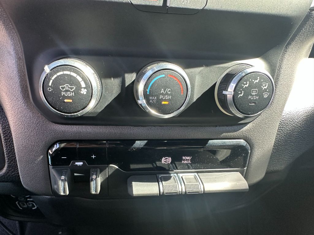 2021 RAM 3500 BIG HORN photo
