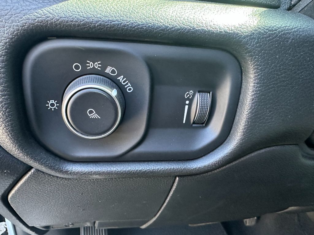 2021 RAM 3500 BIG HORN photo