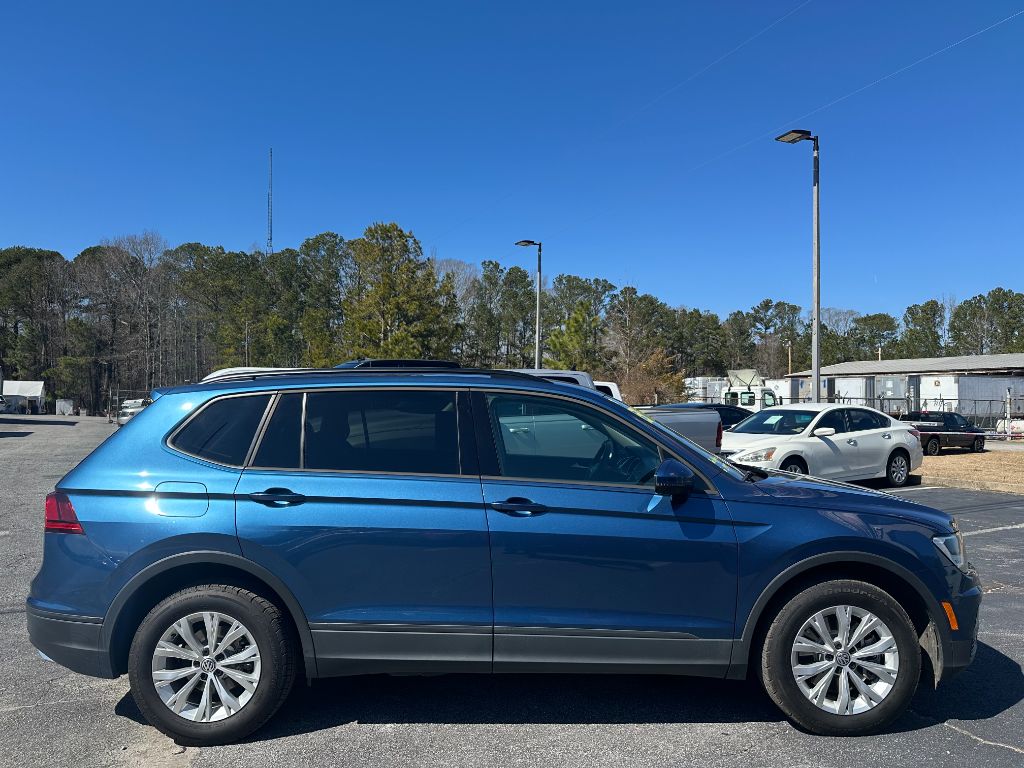2019 Volkswagen Tiguan S photo