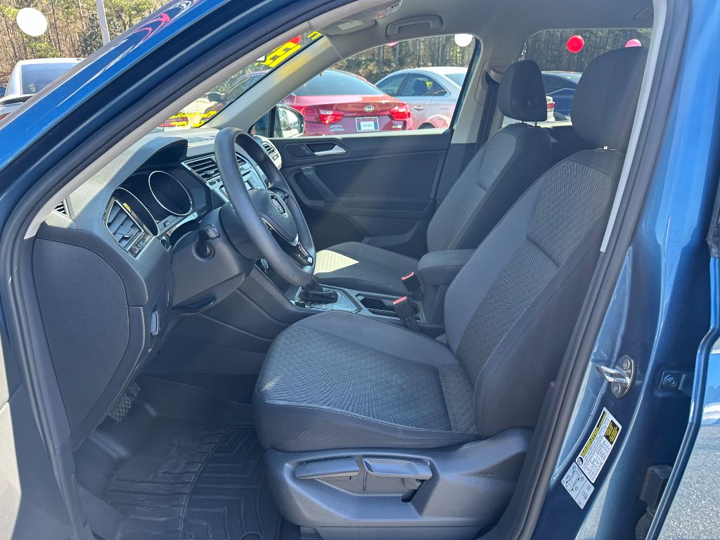 2019 Volkswagen Tiguan S photo