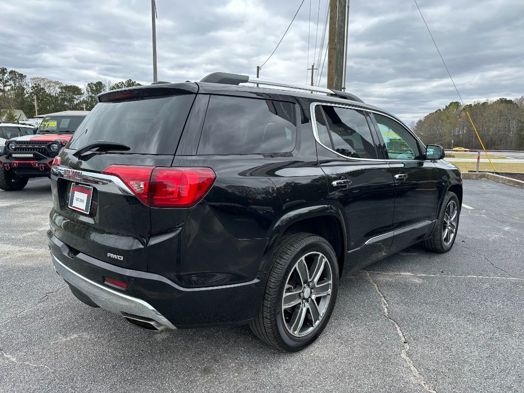 2017 GMC Acadia DENALI photo