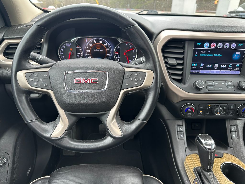 2017 GMC Acadia DENALI photo