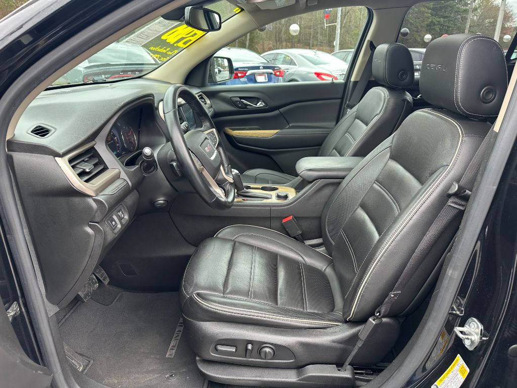 2017 GMC Acadia DENALI photo