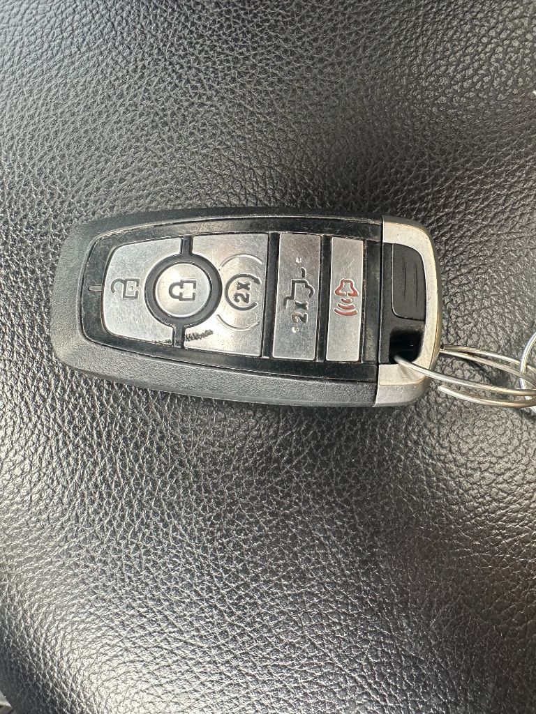 2019 Ford F250sd LARIAT photo
