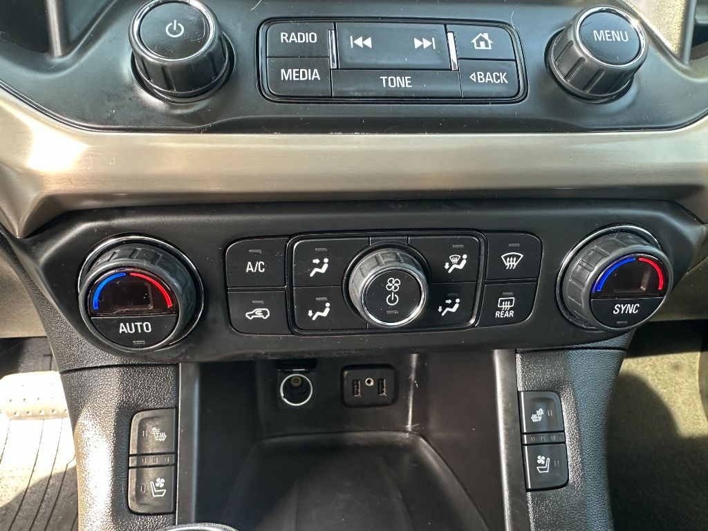 2017 GMC Acadia DENALI photo