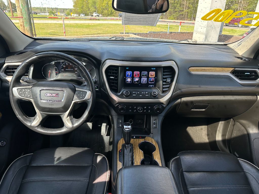 2017 GMC Acadia DENALI photo