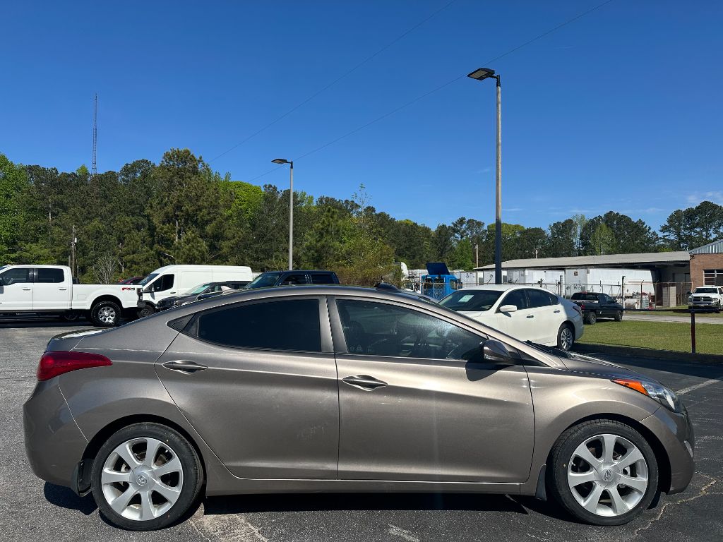 2013 Hyundai Elantra GLS photo