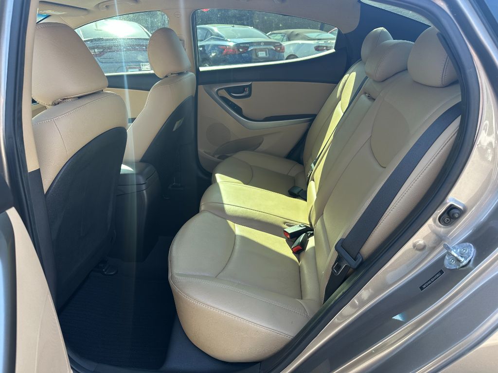 2013 Hyundai Elantra GLS photo