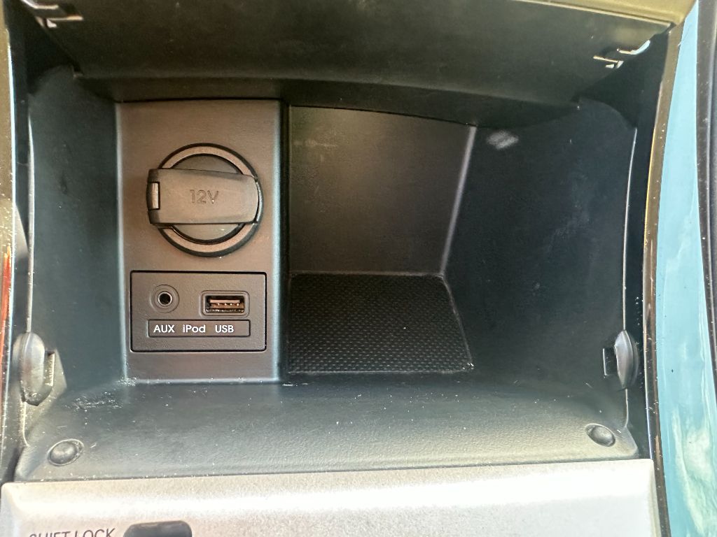 2013 Hyundai Elantra GLS photo