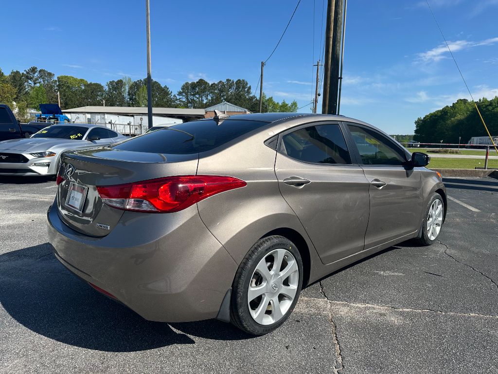 2013 Hyundai Elantra GLS photo