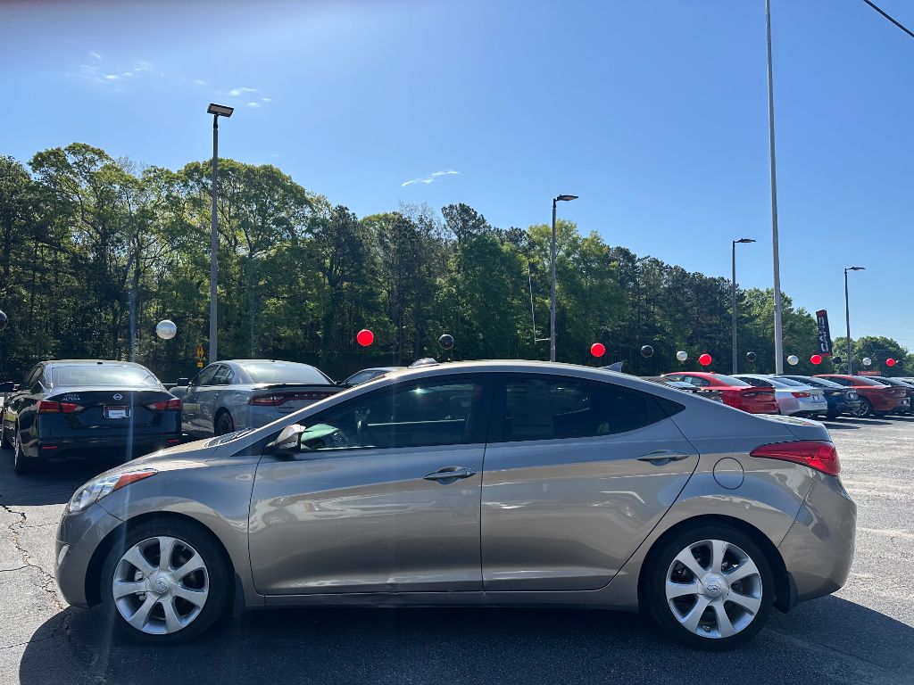 2013 Hyundai Elantra GLS photo
