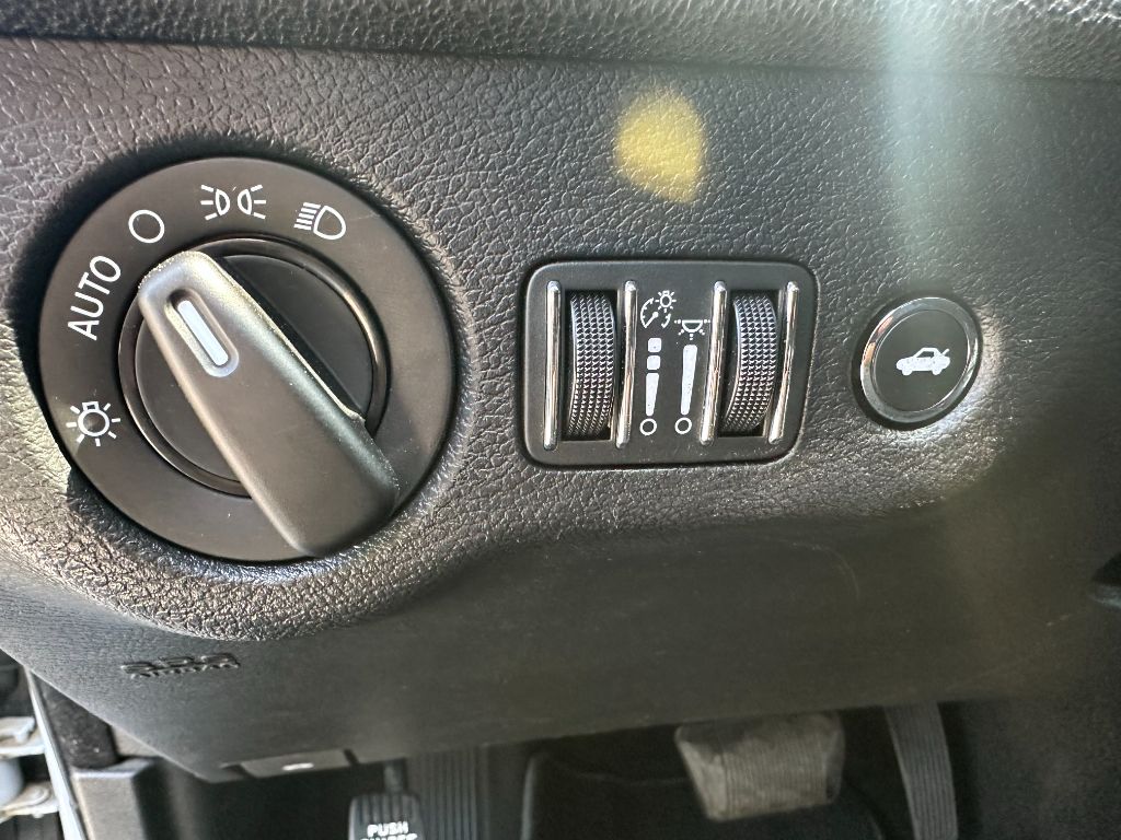 2020 Dodge Charger SXT photo