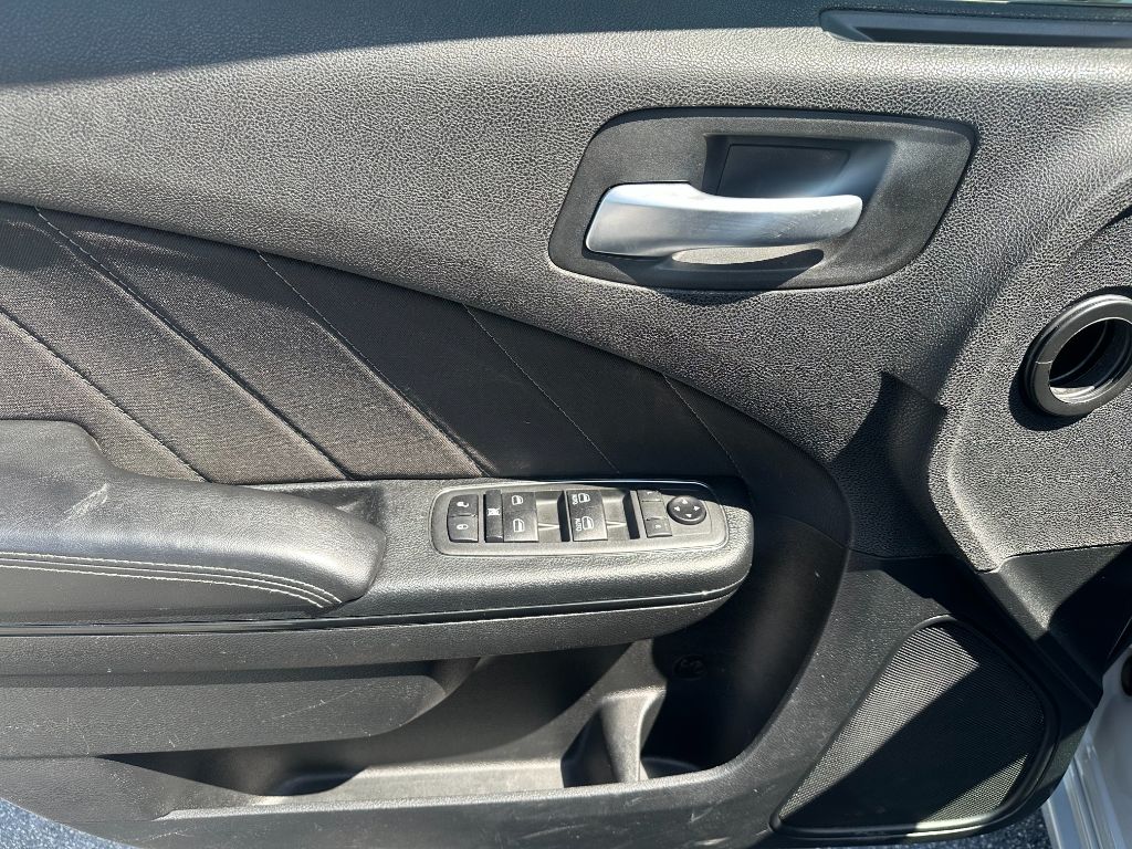 2020 Dodge Charger SXT photo