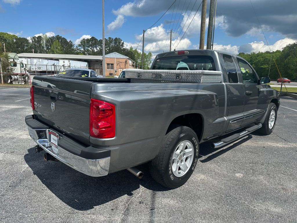2005 Dodge Dakota Laramie photo