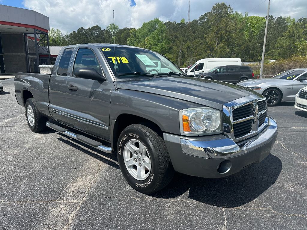 2005 Dodge Dakota Laramie photo