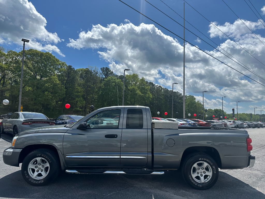 2005 Dodge Dakota Laramie photo