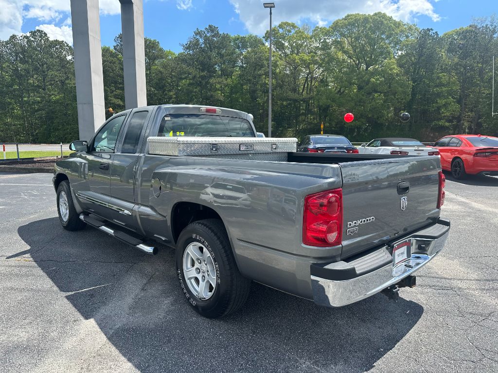 2005 Dodge Dakota Laramie photo