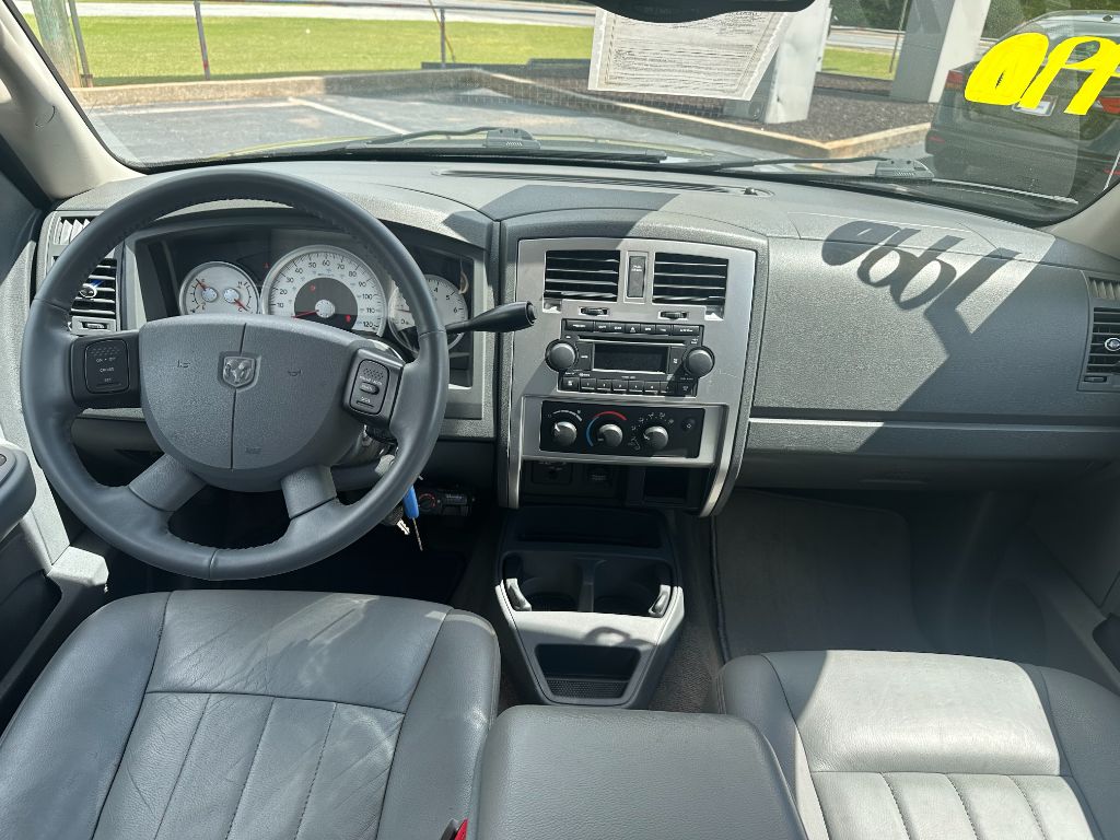 2005 Dodge Dakota Laramie photo