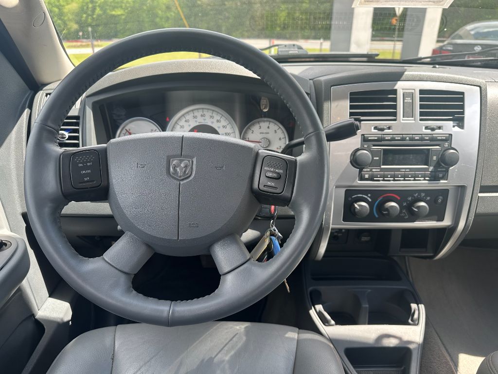 2005 Dodge Dakota Laramie photo