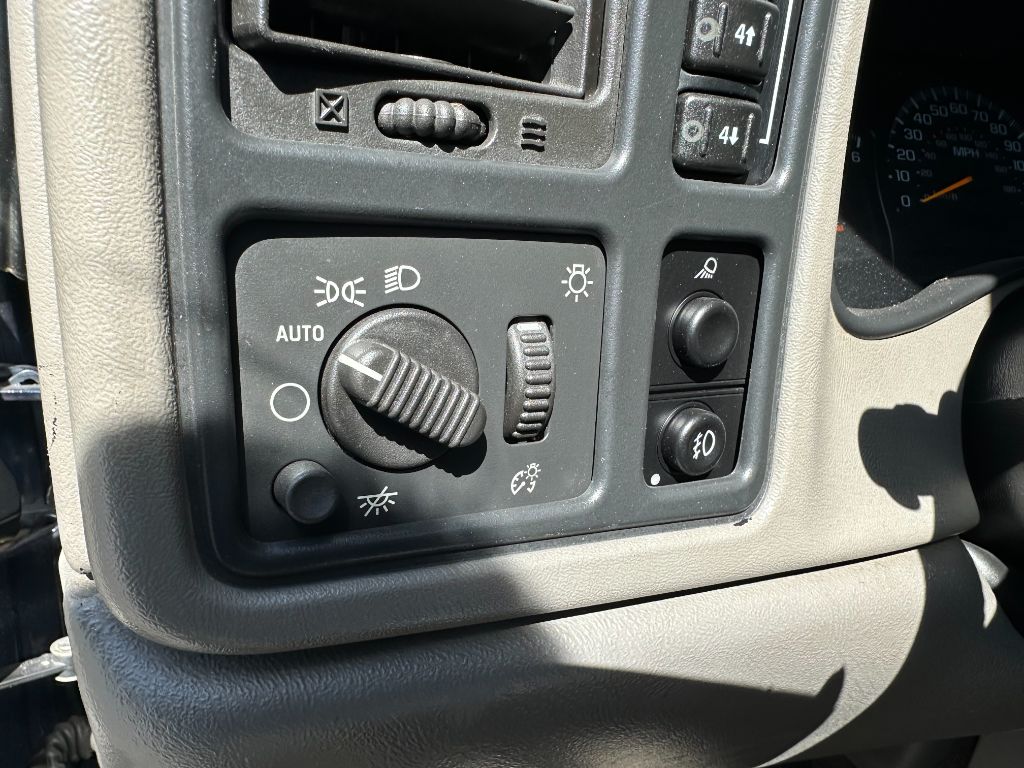 2005 Chevrolet Silverado 1500 LS photo