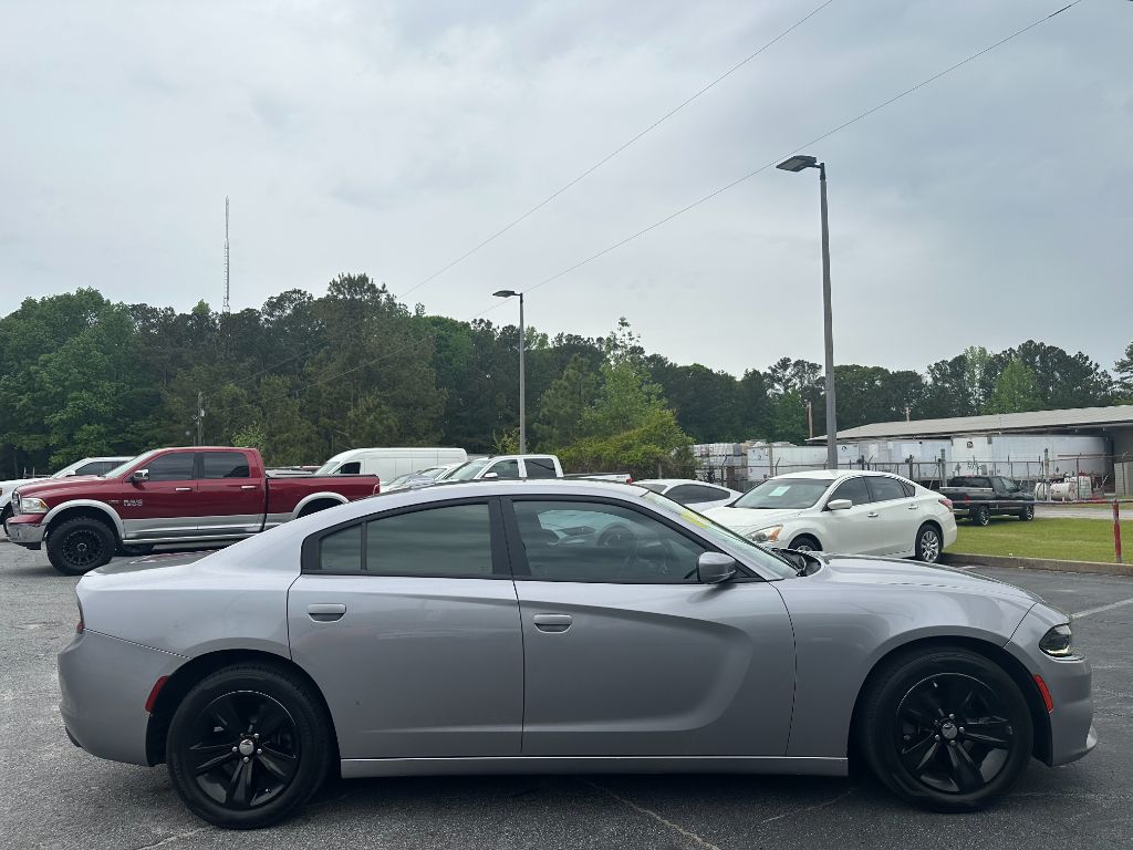 2017 Dodge Charger SXT photo