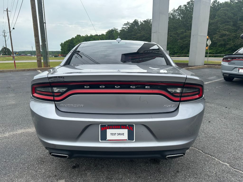 2017 Dodge Charger SXT photo