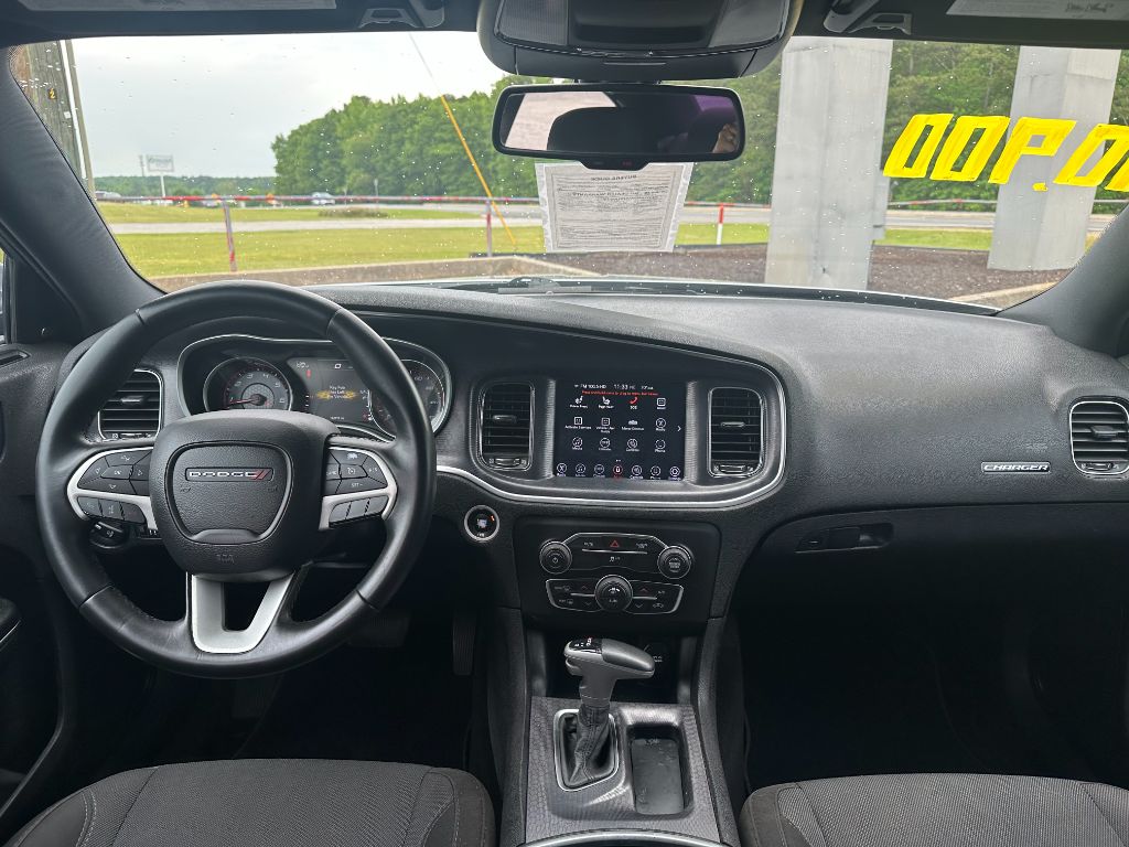 2017 Dodge Charger SXT photo