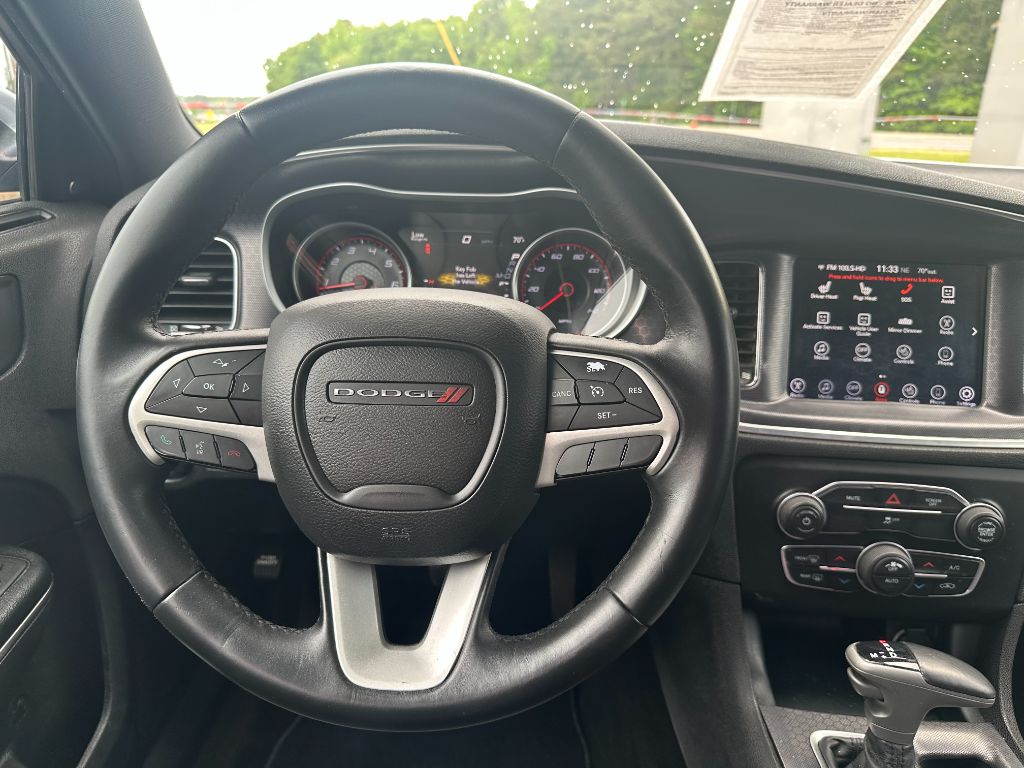 2017 Dodge Charger SXT photo