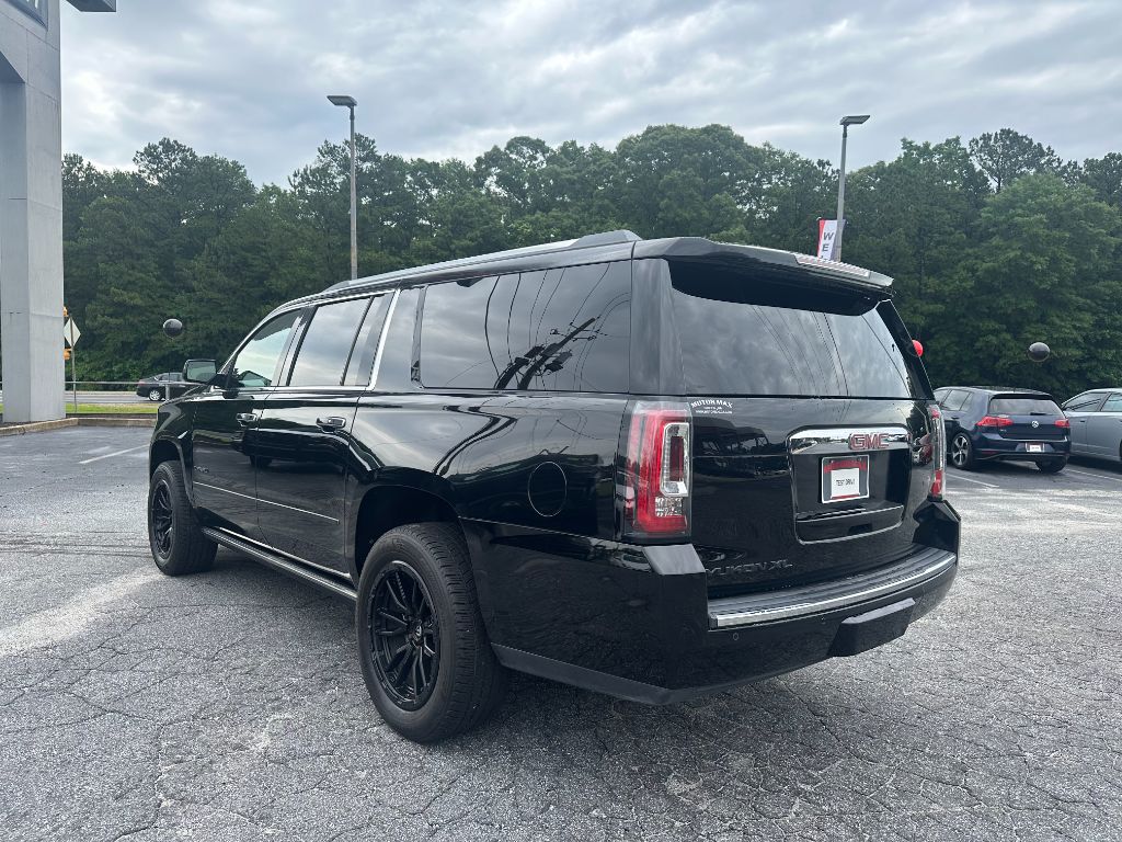 2016 GMC Yukon XL 1500 DENALI photo