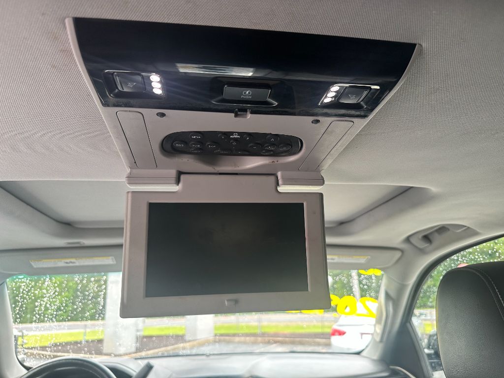 2016 GMC Yukon XL 1500 DENALI photo