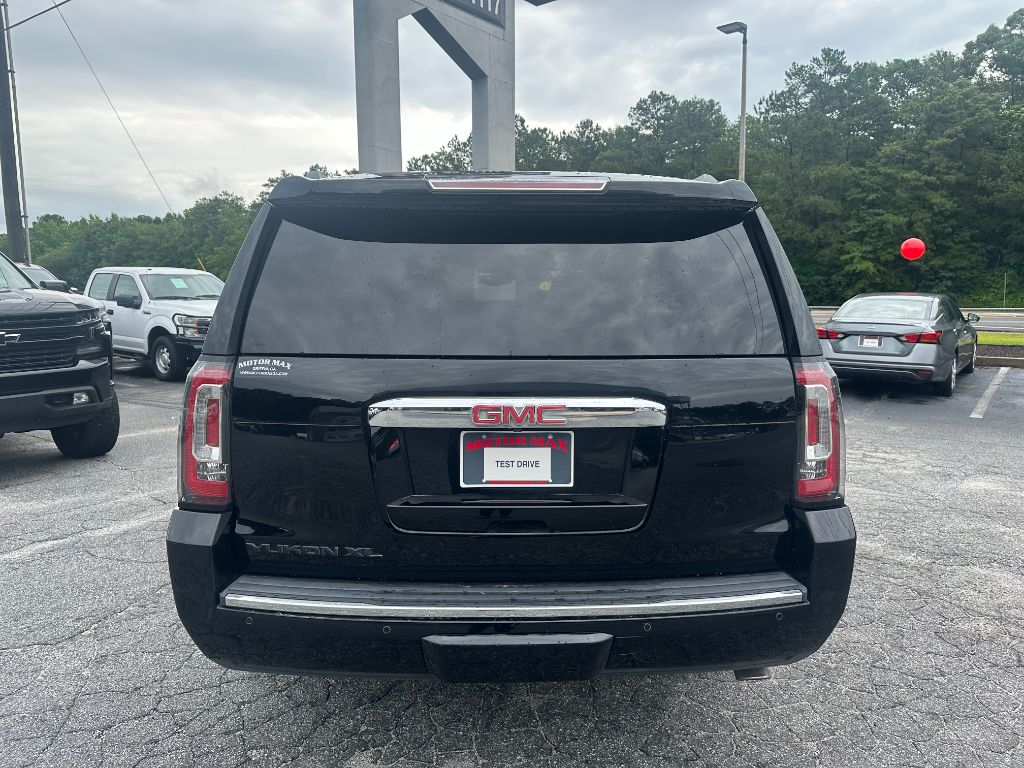 2016 GMC Yukon XL 1500 DENALI photo