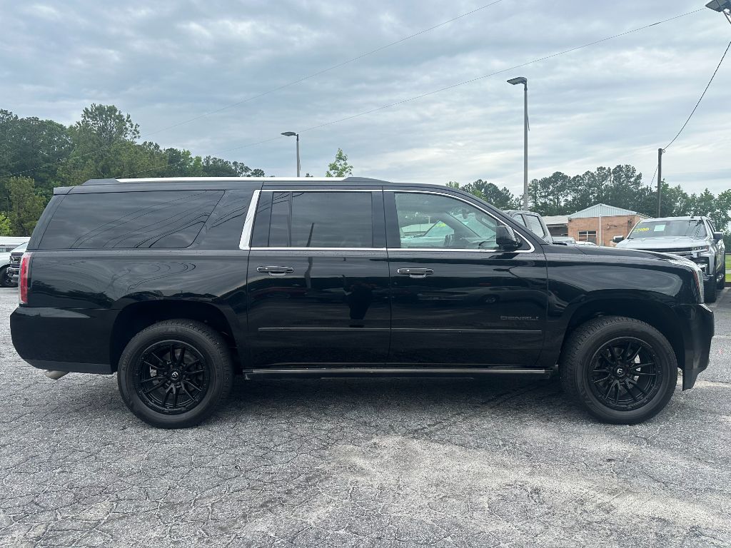 2016 GMC Yukon XL 1500 DENALI photo