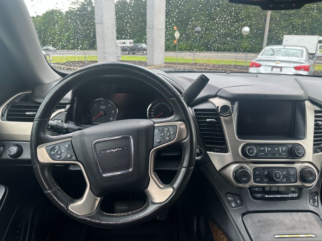 2016 GMC Yukon XL 1500 DENALI photo