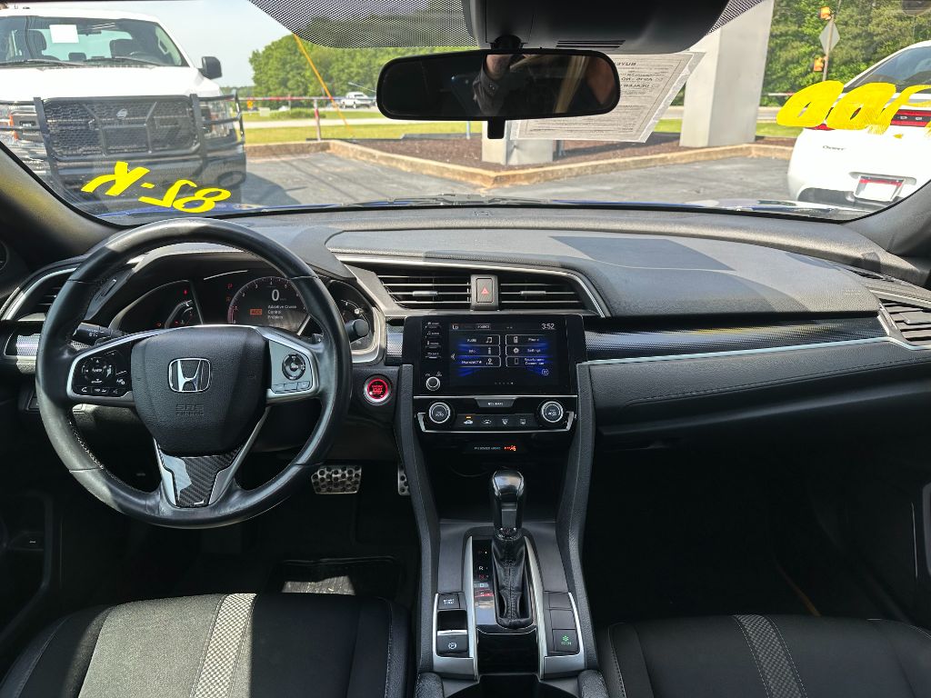 2019 Honda Civic SPORT photo