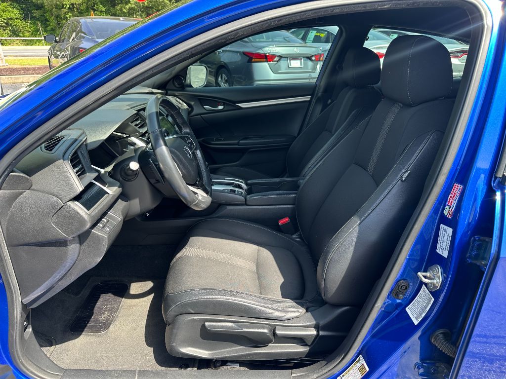2019 Honda Civic SPORT photo