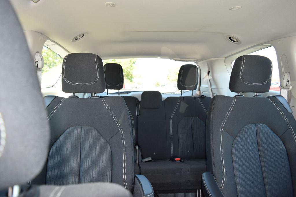 2023 Chrysler Pacifica Hybrid Touring L photo 25