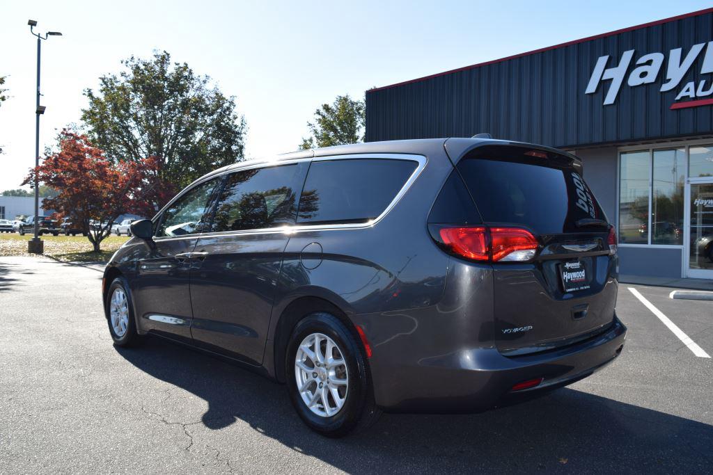 2023 Chrysler Pacifica Hybrid Touring L photo 18