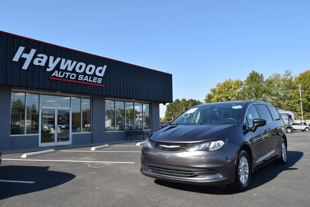 2023 Chrysler Pacifica Hybrid Touring L photo 14