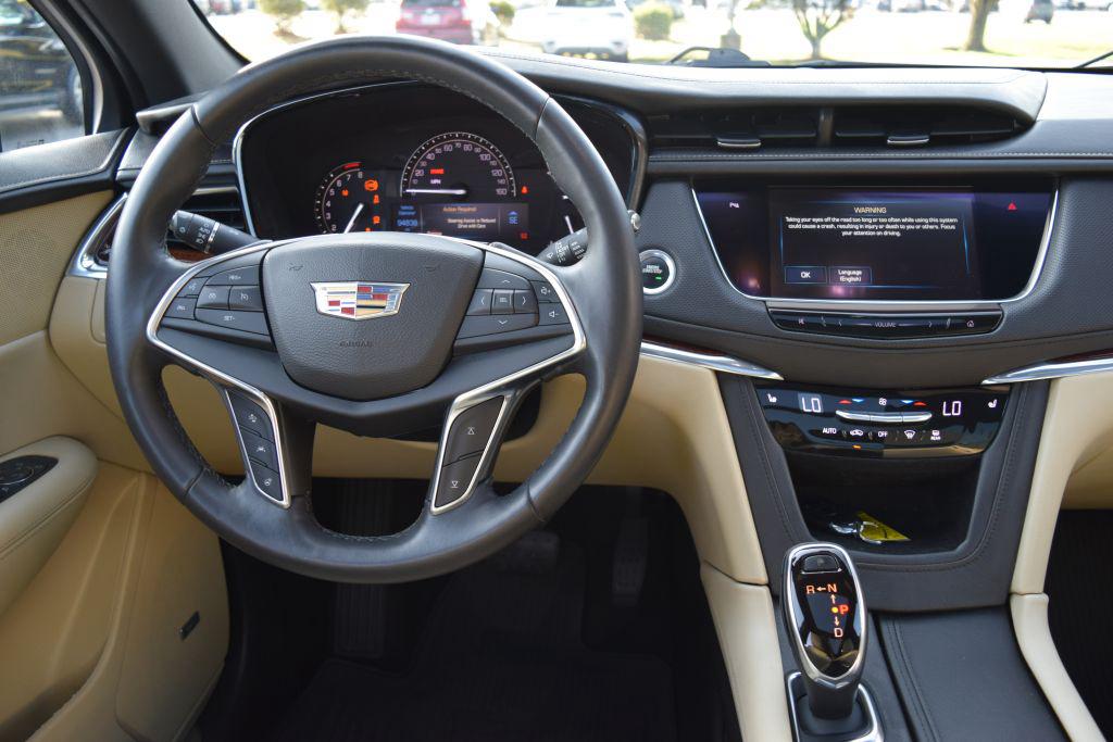 2017 Cadillac XT5