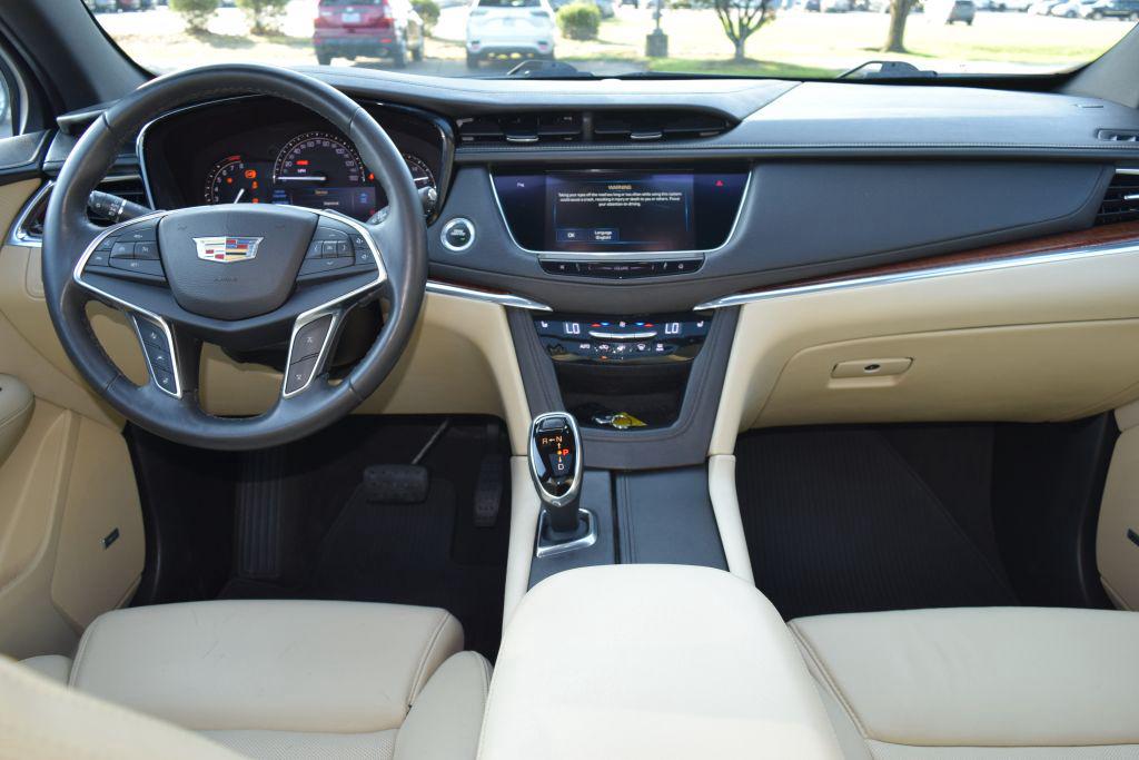 2017 Cadillac XT5
