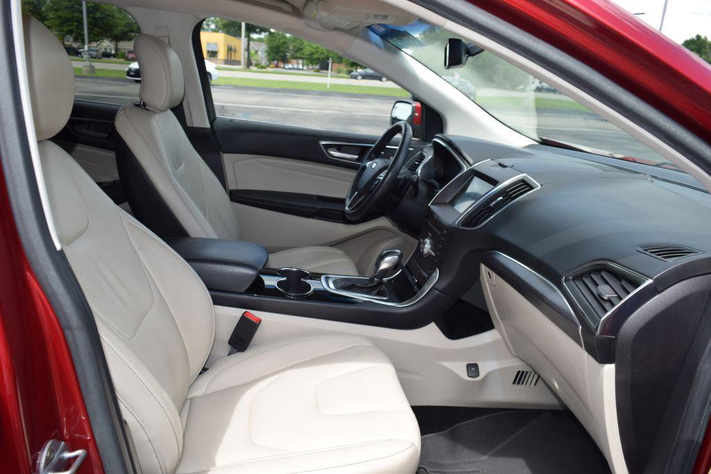 2017 Ford Edge