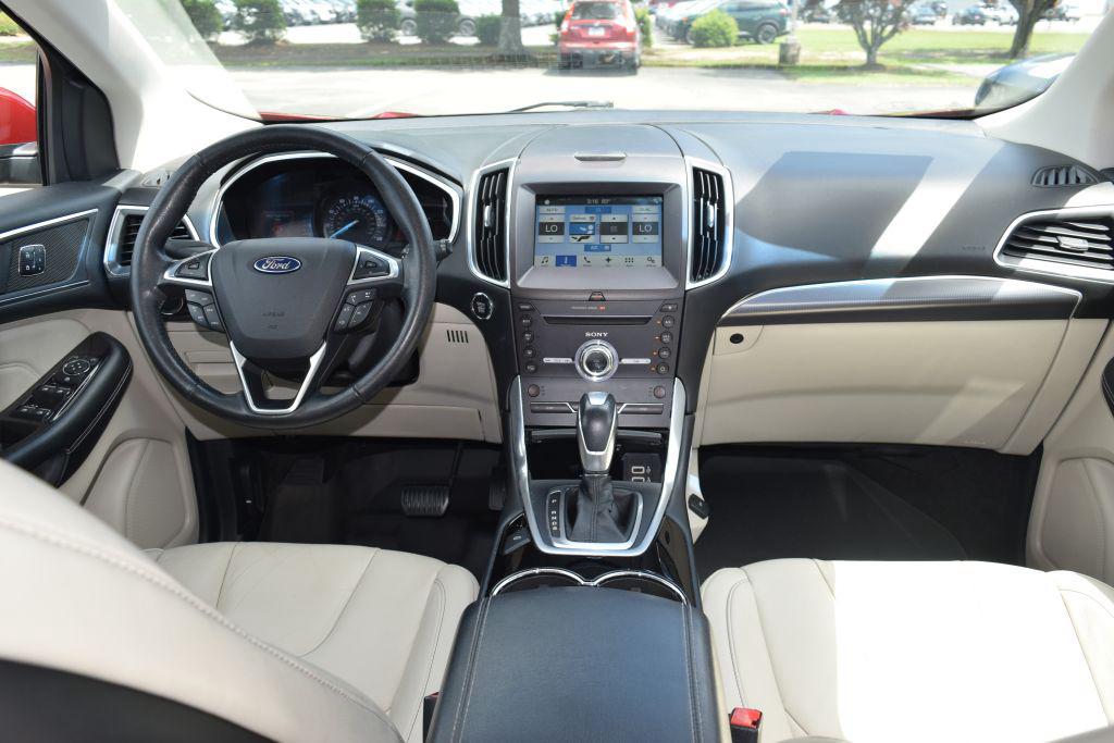 2017 Ford Edge