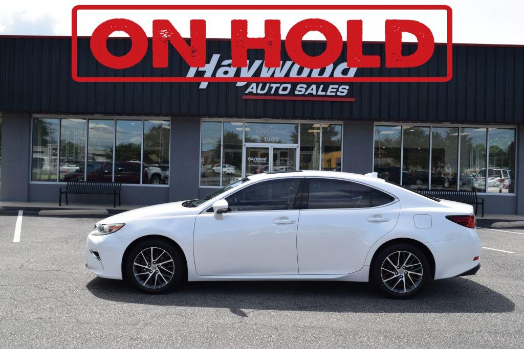 2016 Lexus ES