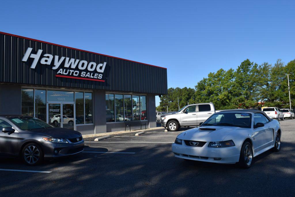 2001 Ford Mustang - $12,500